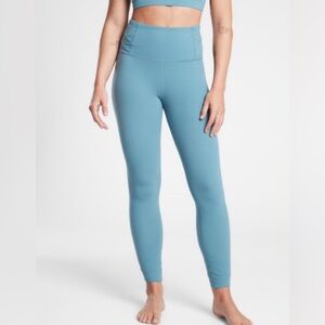 Athleta Elation Pirouette 7/8 leggings - Size M - Riviera Blue